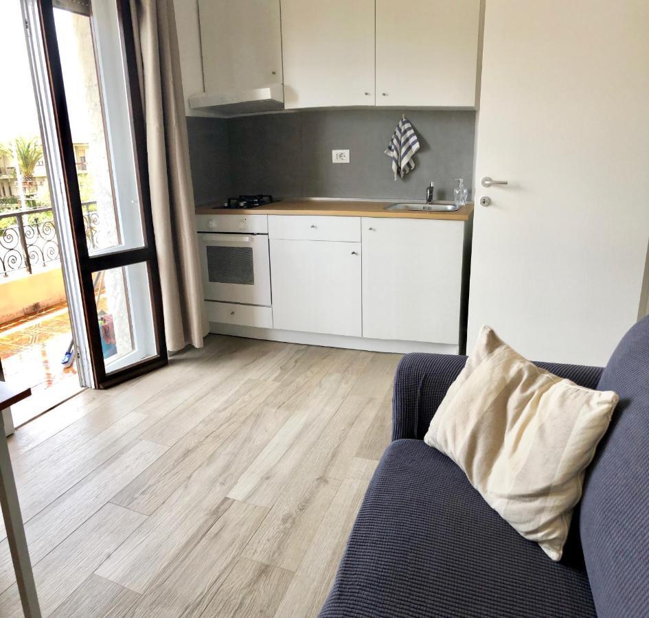 Apartment Poetto House-molara Due *